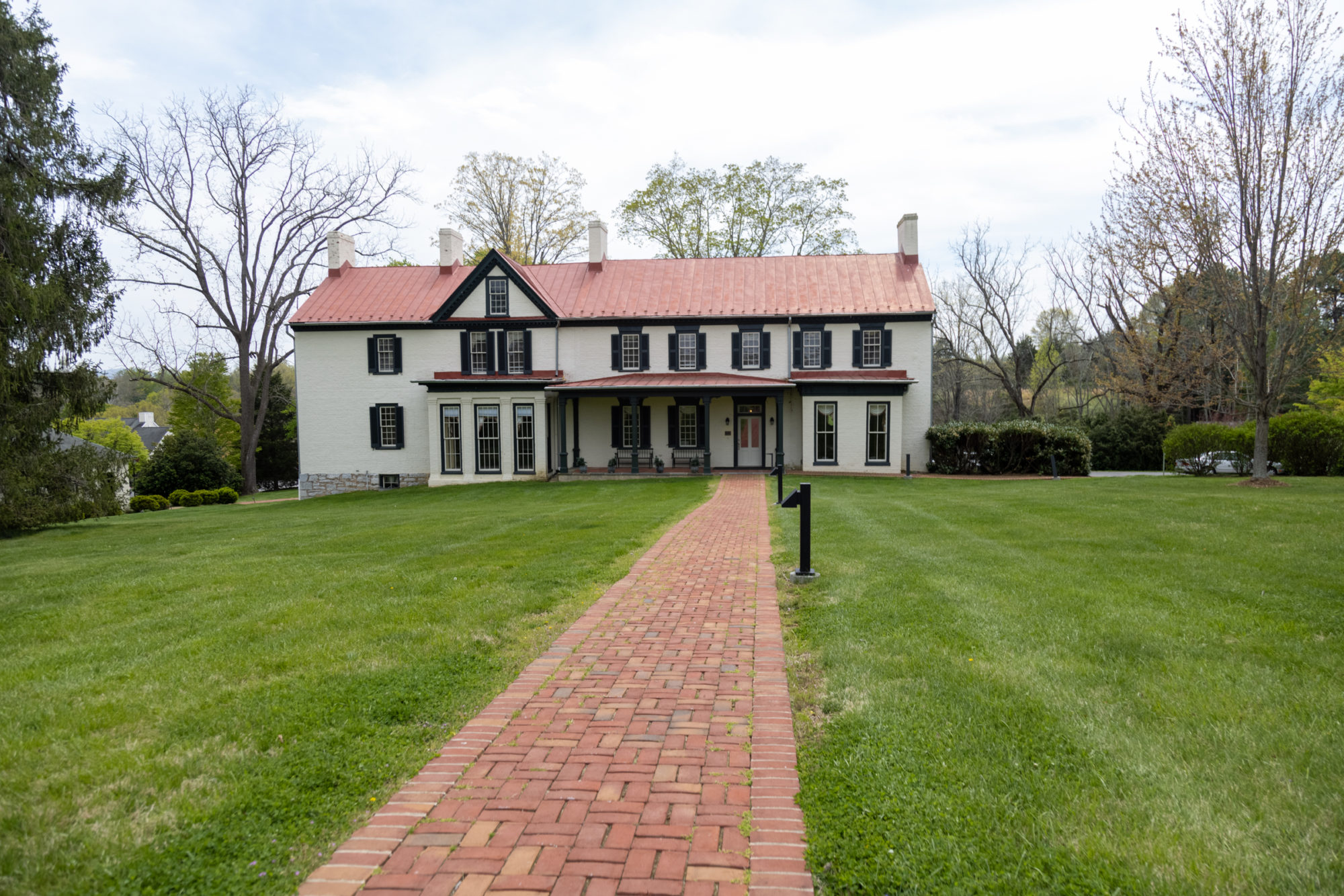 Sunnyside House front
