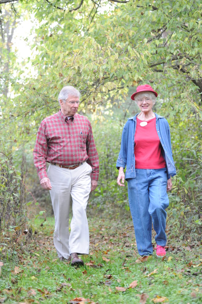 Jo and Hardin on trail