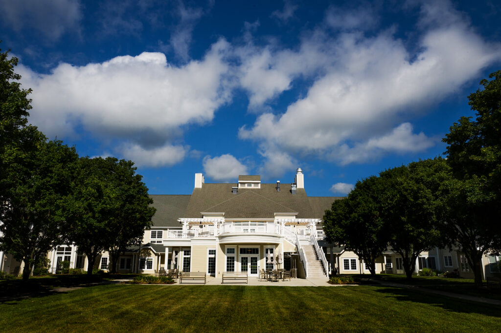 a summer photo of kendal at lexington.